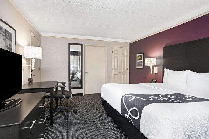 Room 15 of 61