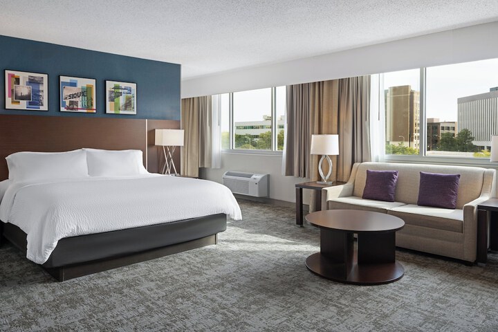 Holiday Inn Sioux Falls-City Centre by IHG