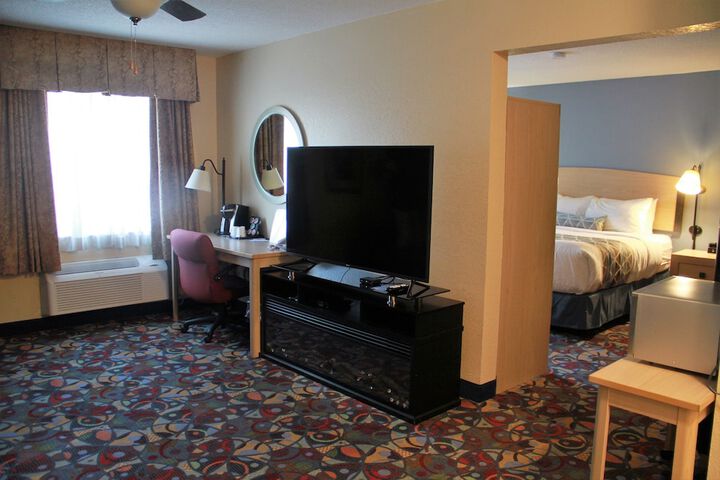 Room 19 of 64