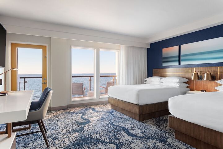 Delta Hotels by Marriott Virginia Beach Waterfront Suites