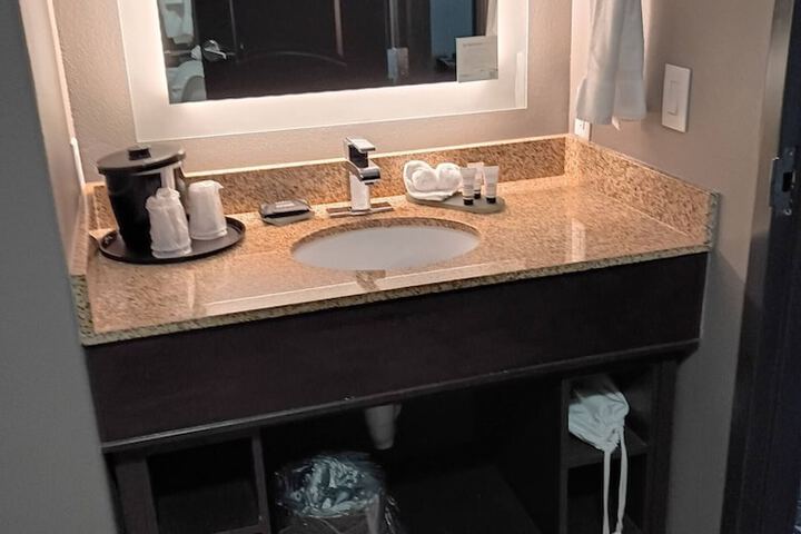 La Quinta Inn & Suites by Wyndham Little Rock - Bryant