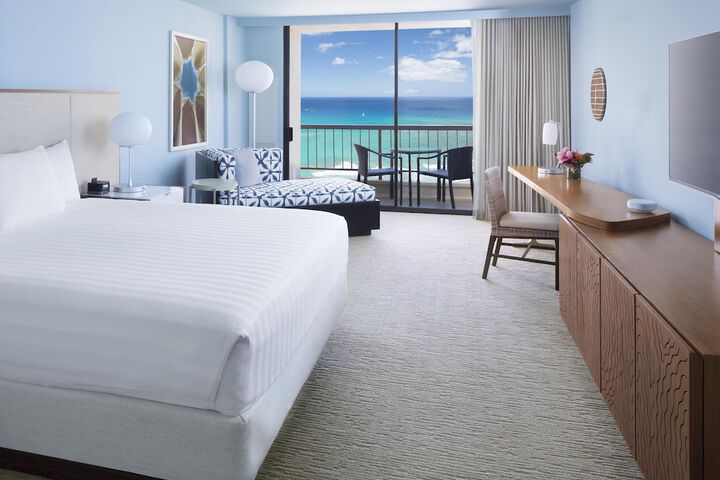 Hyatt Regency Waikiki Beach Resort & Spa