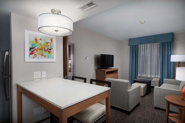 Room 11 of 30