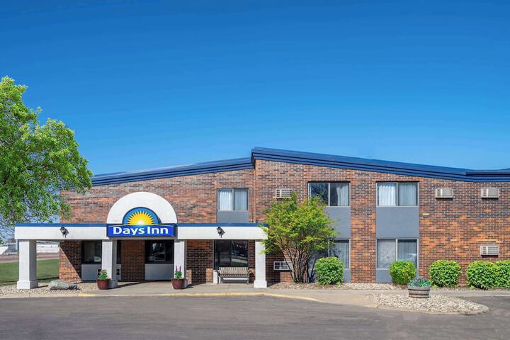 Hotel 2 of 49