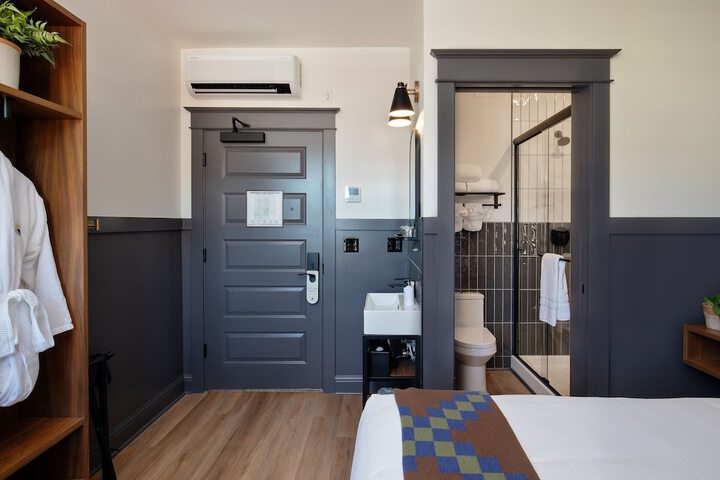 Lightwell Hotel & Spa