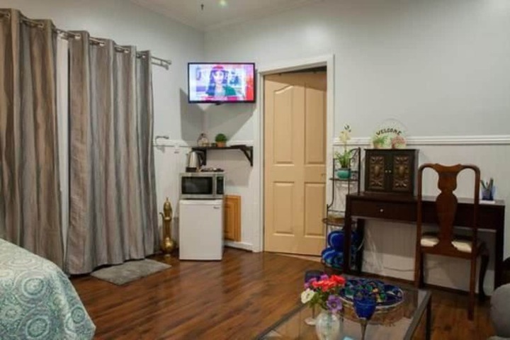 Room 42 of 72