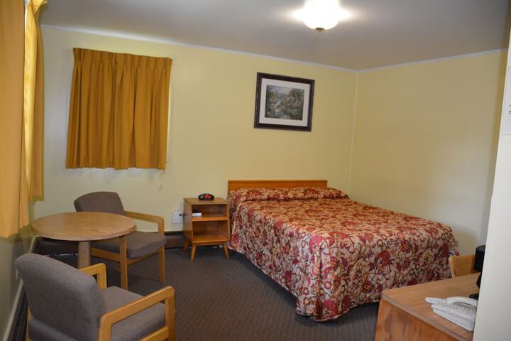 Room 46 of 63