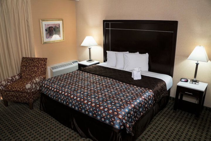 Room 15 of 40