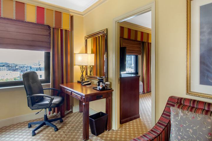 Room 17 of 139