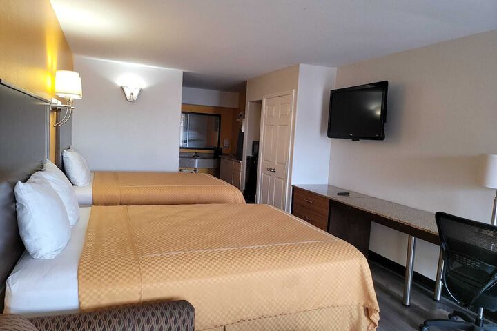 Room 54 of 83