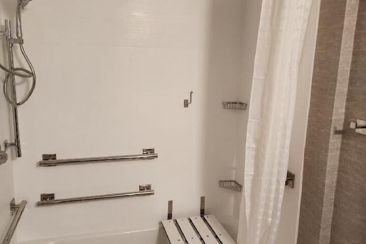 Room 17 of 54