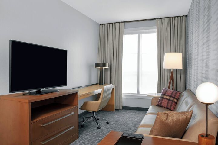 Room 21 of 49