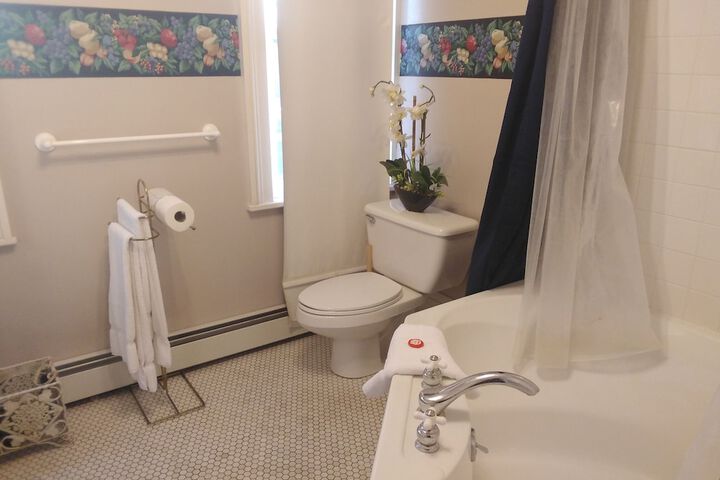 Room 64 of 89