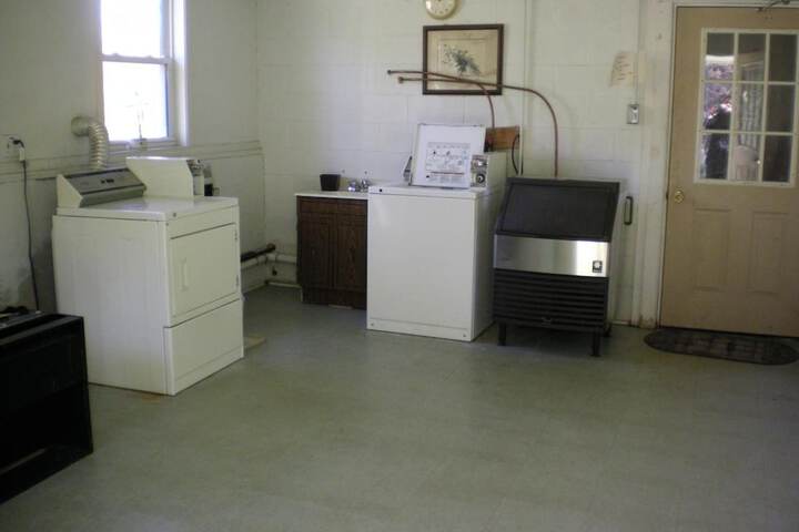 The Rome Motel