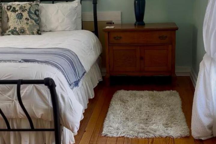 The Bed and Breakfast at Peace Hill Farm