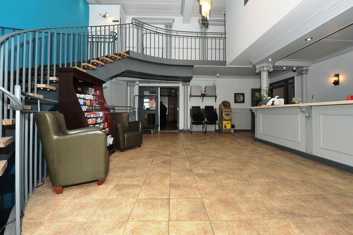 Hotel 4 of 35