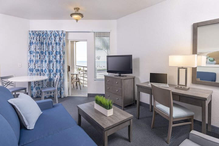 Room 16 of 30