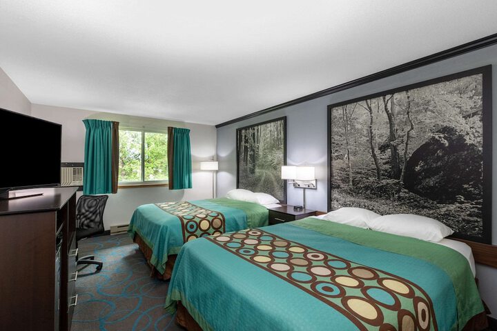 Room 14 of 26