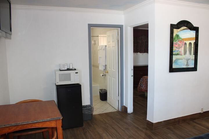 Room 14 of 69