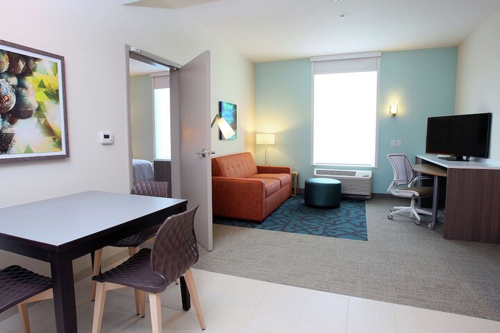 Room 12 of 22