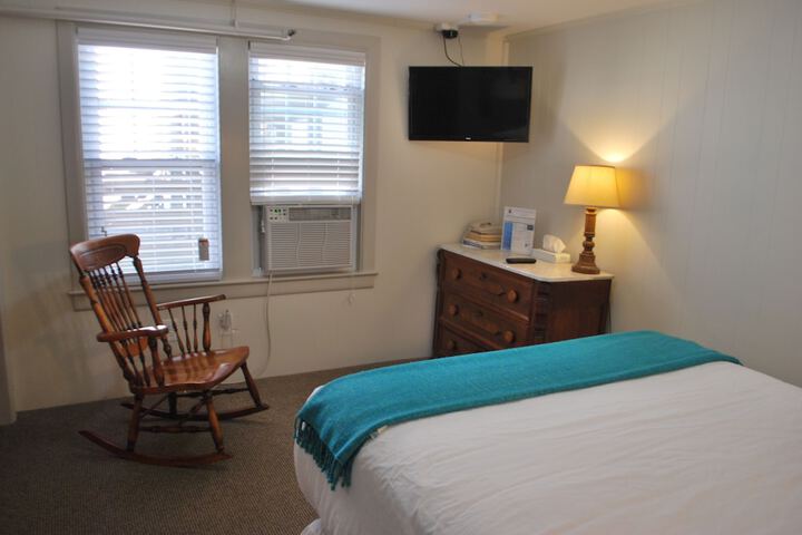Room 26 of 63