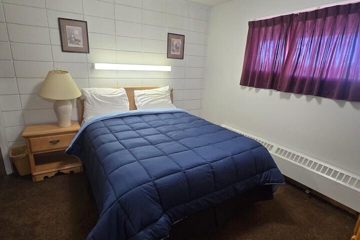 Camelot Court Motel