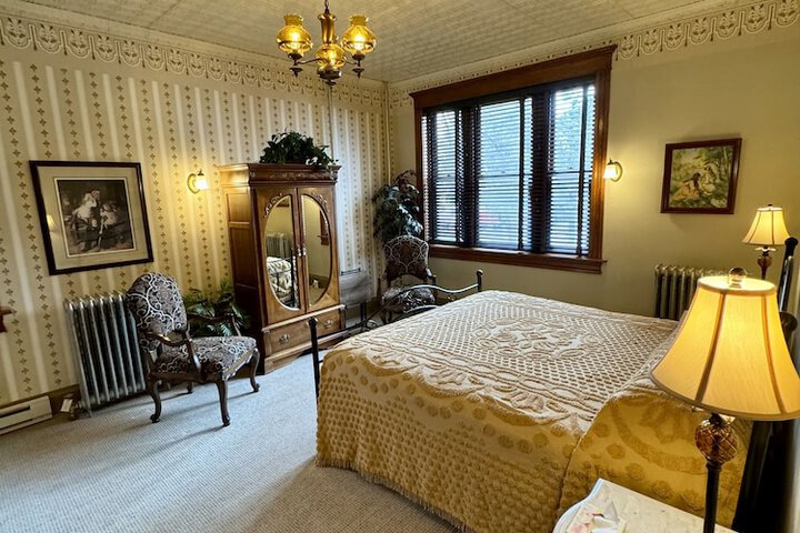 Room 48 of 67