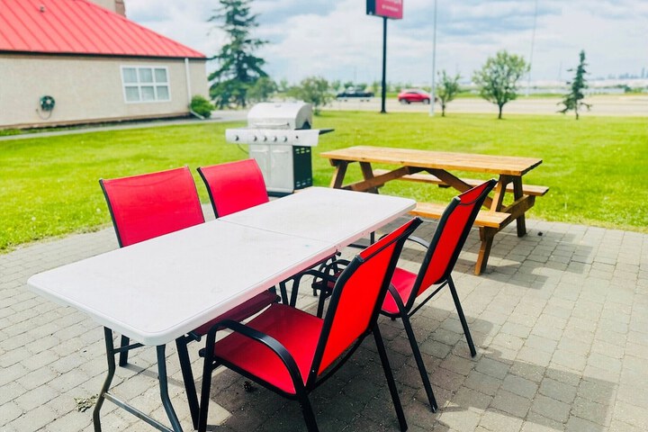 Ramada by Wyndham Sherwood Park