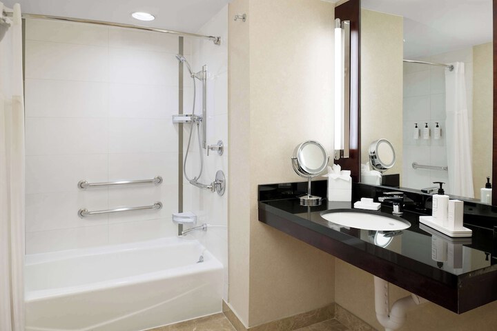 Hilton Charlotte Uptown