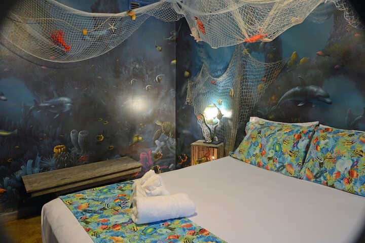 Room 15 of 51