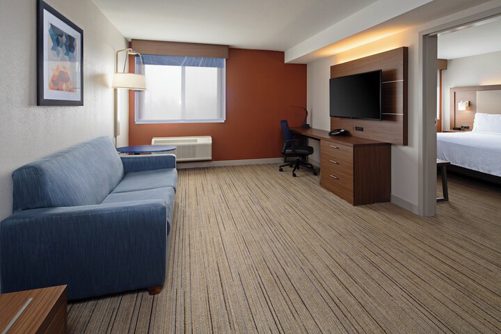 Room 22 of 43