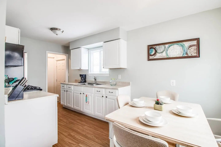 Beautiful Retreat Home Near Auburn Hills Waterford