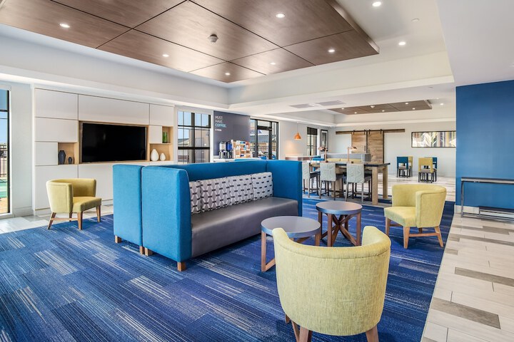 Hotel Interior 11 of 46