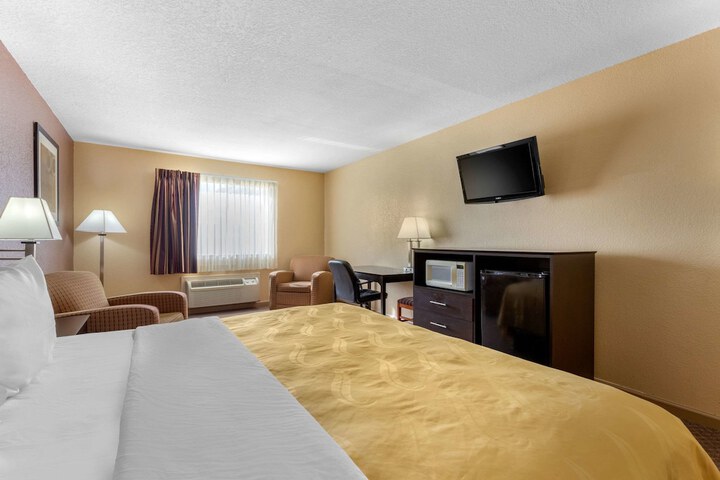 Room 20 of 35