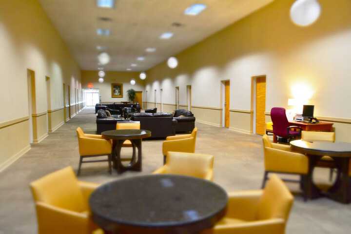 Business Center 26 of 40