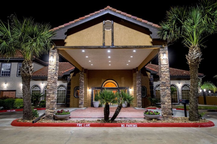 Hotel 3 of 24