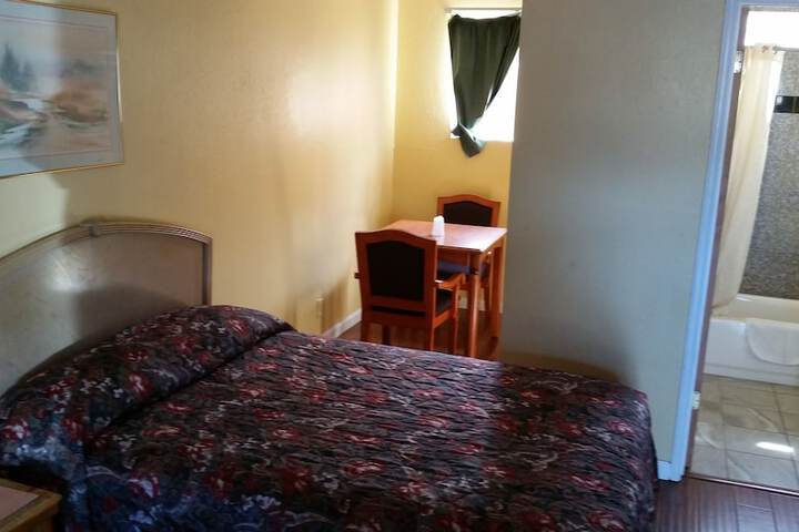 Room 16 of 17