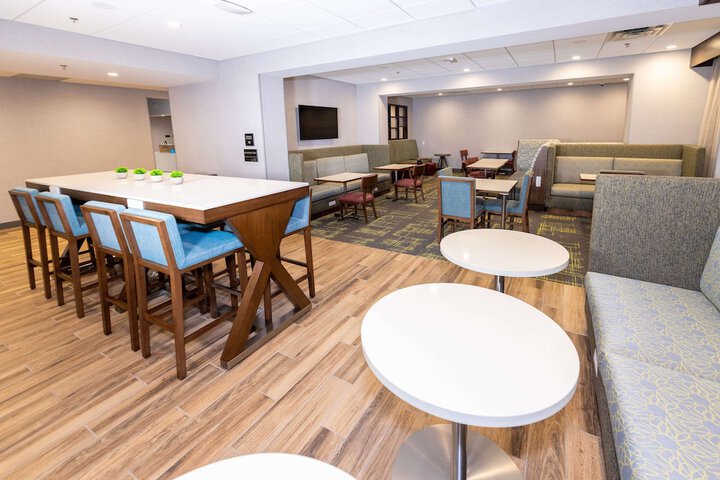 Hampton Inn Selma Ca