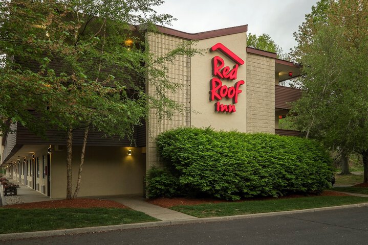 Hotel 8 of 27