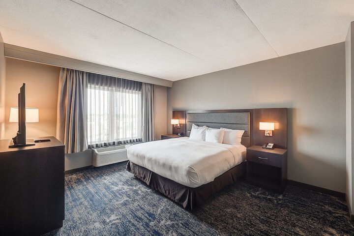 DoubleTree by Hilton Hotel Bloomington