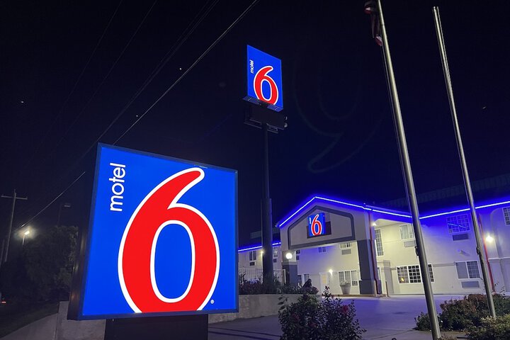 Hotel 5 of 45