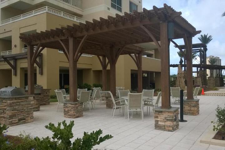 Sandestin Resort Luau by Tufan