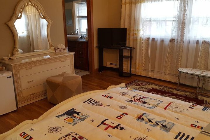 Albina House