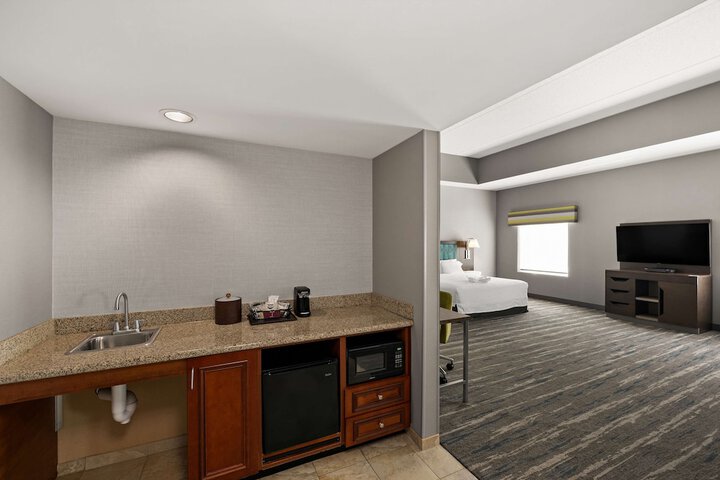 Hampton Inn & Suites Poughkeepsie