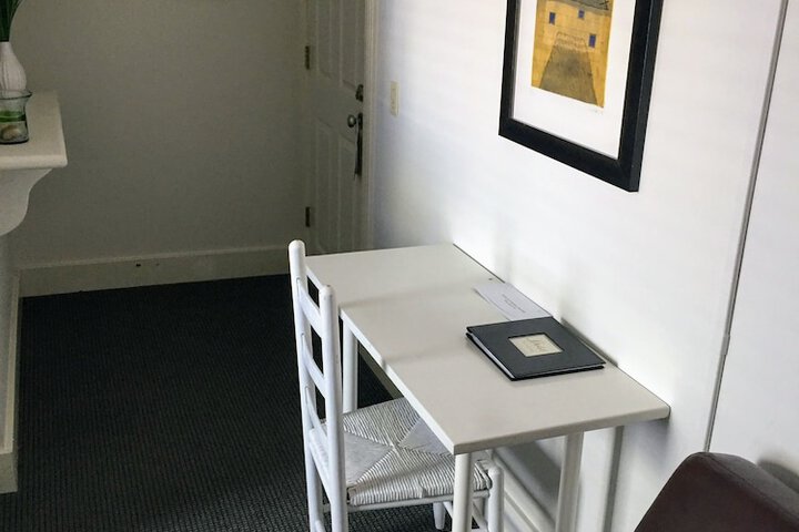 Room 126 of 163