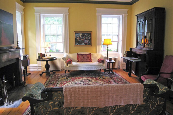 Delano Homestead Bed & Breakfast