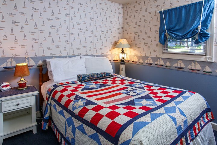 Room 62 of 128