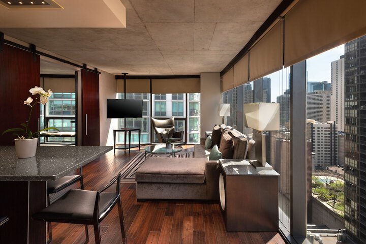 Room 28 of 49