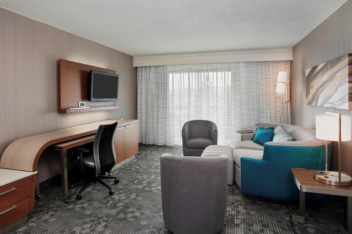 Courtyard by Marriott Detroit Pontiac / Auburn Hills