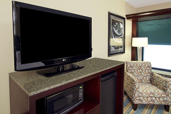 Room 9 of 40